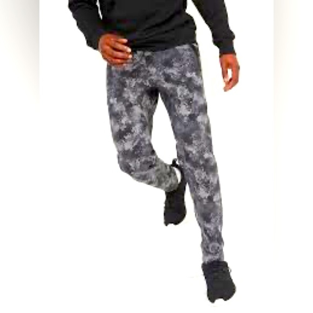 Dynamic Fleece Joggers Medium Black and gray paint splatter